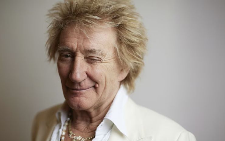 Rod Stewart desafía el límite en Utah: el escenario se detiene, el mito continúa